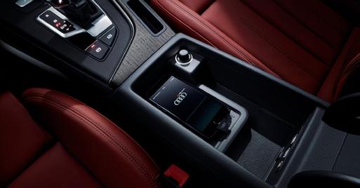 Vērtība EUR ar PVN 2 370 Tehnoloģiju paka * Audi smartphone interfeiss Navigācijas sistēmas sagatave Salona apgaismojuma paka ar LED tehnoloģiju Audi skaņas sistēma Tālo