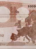 10 HOLOGRAMMAS JOSLA Pavēršot banknoti slīpā leņķī, hologrammas attēlā pārmaiņus redzams banknotes nominālvērtības skaitlis un euro simbols uz daudzkrāsaina fona.