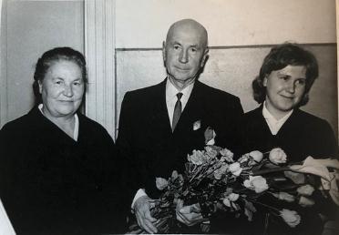 Mūsu skolas skolotāji Katrīna Stoķe (strādāja no 1949.g. līdz 1958.g.), Vilhelms Stoķis (strādāja no 1949.g. līdz 1964.g., laikā no 1953.g. līdz 1960.