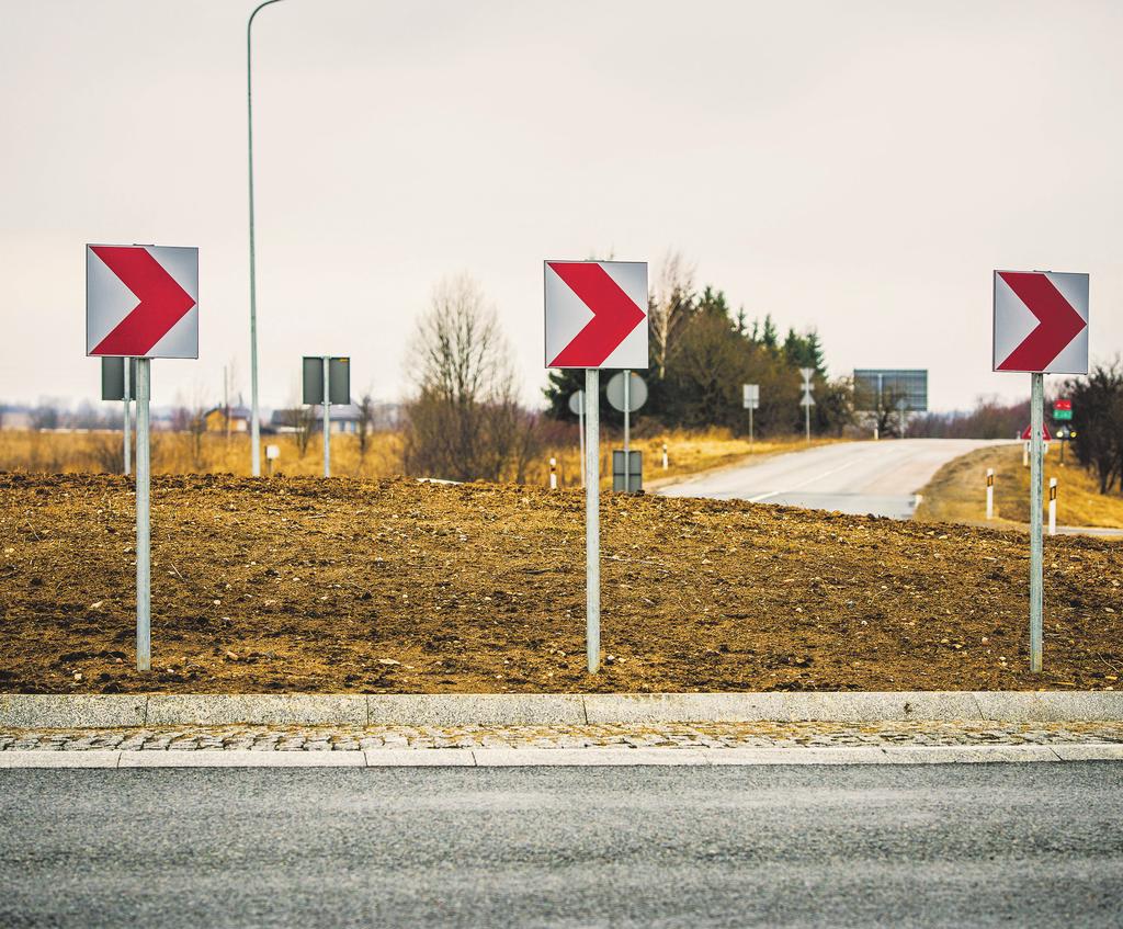Igaunija Igaunijā finansējums valsts autoceļiem joprojām ir lielāks nekā Latvijā, tomēr pirms dažiem gadiem tur tika likvidēts Autoceļu fonds, un tagad pastāv bažas, ka nākamajos gados