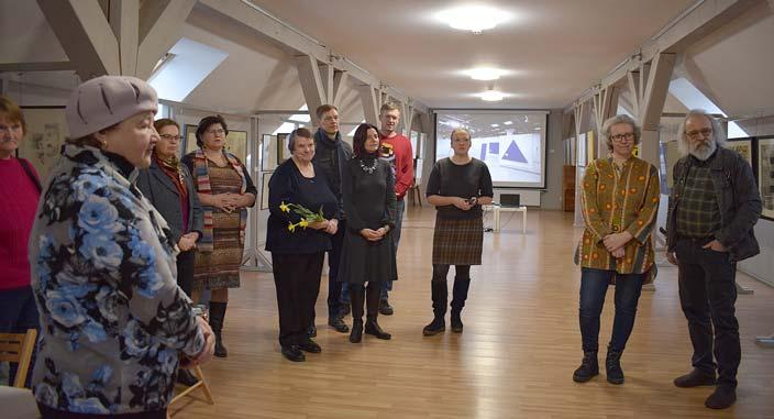 Ekspozīcijā izlikti mākslinieka Viļņa Zābera zīmējumi, gleznas un grafikas no Annas Aizsilnieces arhīva, kā arī retrospektīvās izstādes W2x Rīgas Mākslas telpā (2013) vizuāla projekcija. 18.