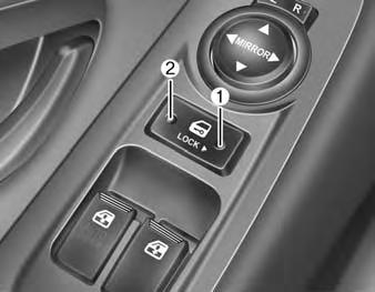 Jūsu automašīnas iezīmes otq047011 D050202Atq Ar centrālo durvju slēdzi (ja automašīna ir attiecīgi aprīkota) Spiediet centrālo durvju slēdzi.