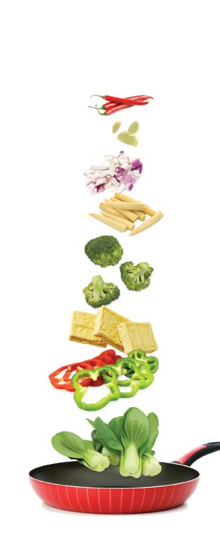 PAGATAVO MALTĪTI Bagātīgi salāti veselībai Eksperimentē ar dažādām mērcēm, tostarp balzāmetiķi un riekstu un sēklu eļļām.