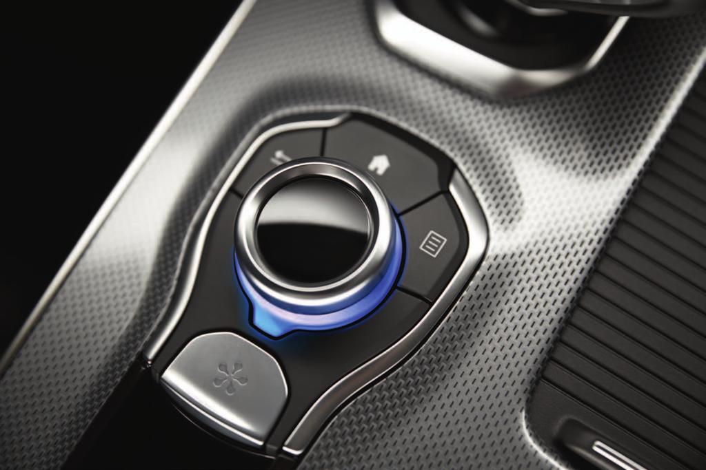 Neparasta braukšanas bauda Unikālā Renault Multi-Sense sistēma kontrolē un harmoniski apvieno visas tehnoloģijas, kuras sniedz aizraujošas braukšanas izjūtas: 4Control sistēmu, elektriskos