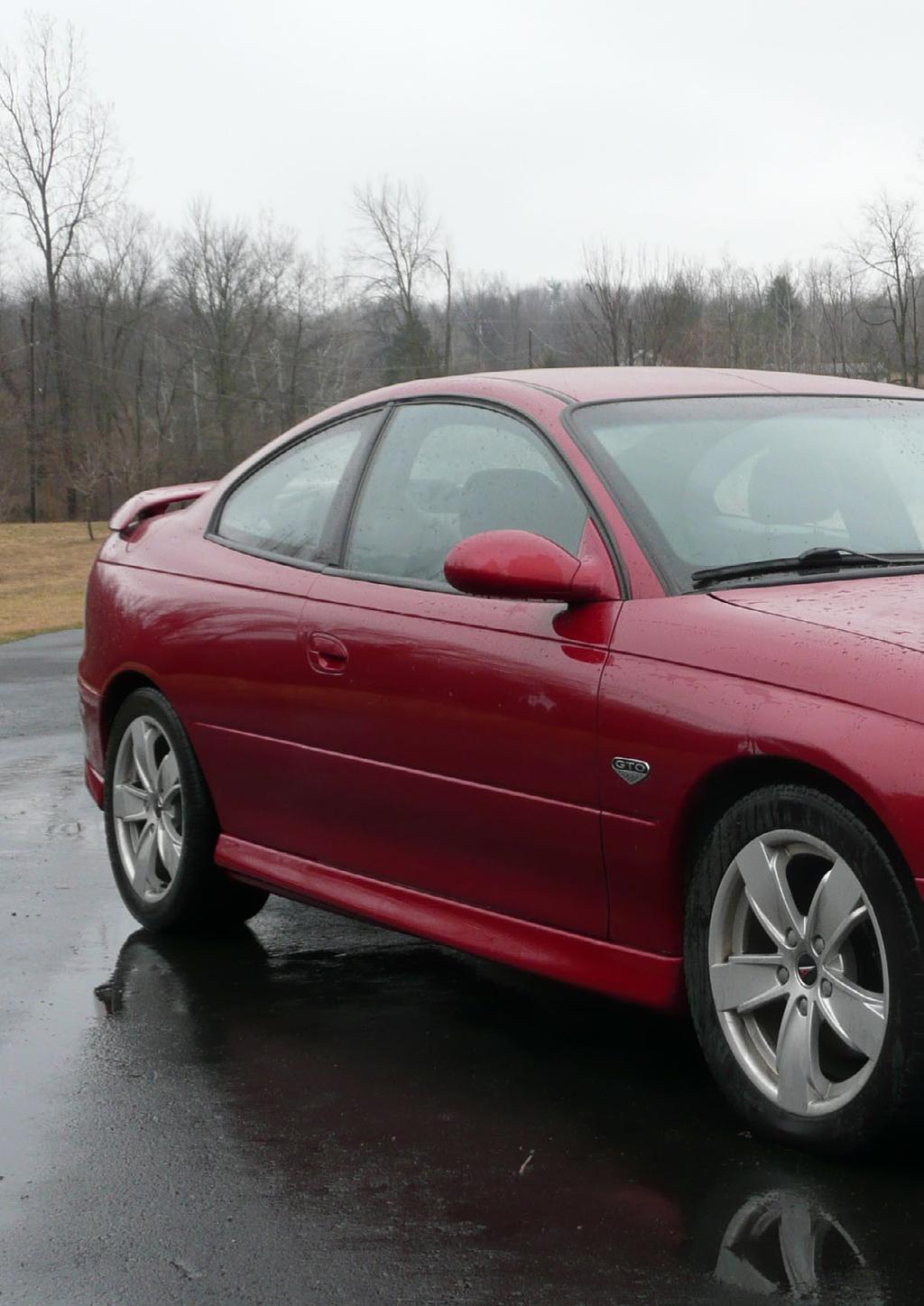 VĒSTURE > PONTIAC 2004.gadā General Motors mēģināja atjaunot Pontiac sportisko automobiļu slavu, piedāvājot atjaunoto GTO modeli.