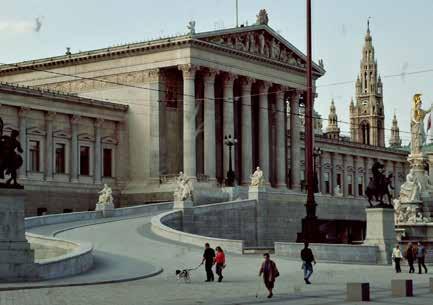 DÍA 5 VIENA VIENA: Su sólo nombre evoca una cantidad de referentes: arquitectura barroca, música, cafés, emperatriz Sissi, arte, Danubio azul, pastelería.