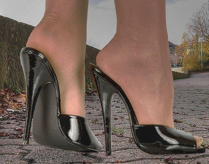 Augstpapēžu apavi un ilgstoša stāvēšana 10 cm un augstāki rada lielas problēmas (ieteicami 3-5 cm)
