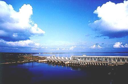 Tautsaimniecība Rūpniecība Rūpniecība ir viena no nozīmīgākajām tautsaimniecības nozarēm Salaspilī, ņemot vērā vēstures faktu, ka Salaspils attīstība padomju laikos notika tieši šeit atvērto