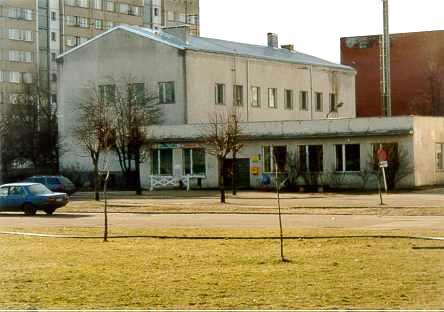 10.attēls Salaspils pasta nodaļa Atkritumu saimniecība Salaspils pilsētā ar atkritumu izvešanu nodarbojas divi uzņēmumi - SIA Marss un SIA Alen.