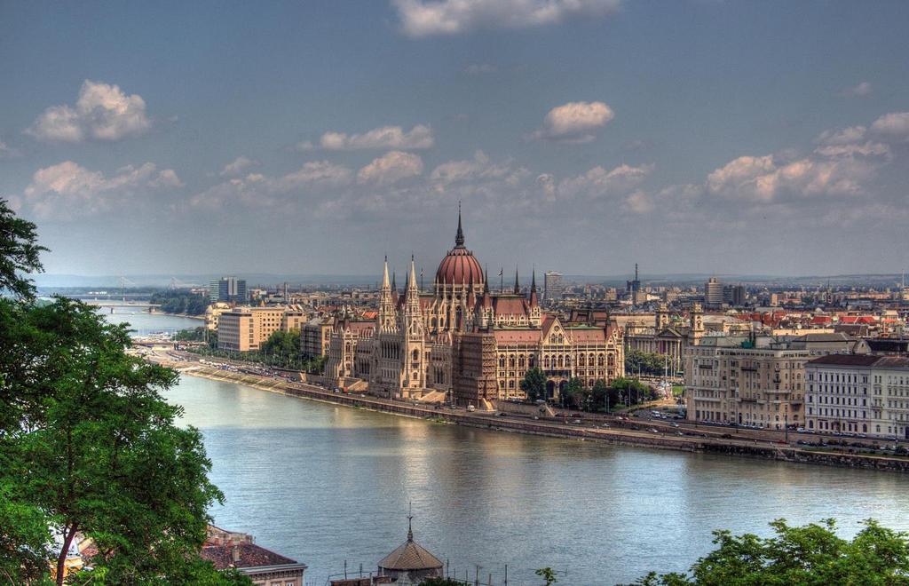6.DIENA PEIKTDIENA 21.JŪNIJS, 2019 Brauciens līdz Ungārijai. Budapešta Ungārijas galvaspilsēta un daudzu ceļotāju sapnis!