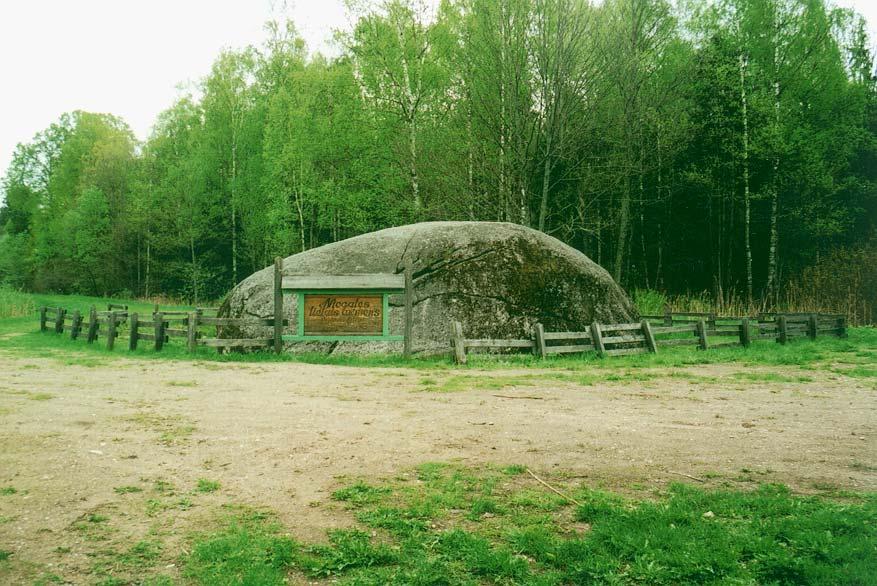 3.2.2.att. Nīcgales Lielais (Baltais) akmens lielākais dižakmens Daugavpils rajonā un Latvijā. Foto J.
