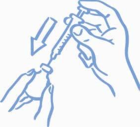6. Pirms adatas ieduršanas flakonā, atvelciet virzuli, lai ievilktu gaisu šļircē, kas būtu ekvivalents