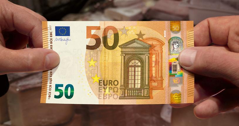 EIRO BANKNOTES Pirmā izlaiduma eiro banknotes tika laistas apgrozībā 2002. gadā. Kopš tā laika iespiešanas un attēlu apstrādes tehnoloģijas strauji progresējušas.