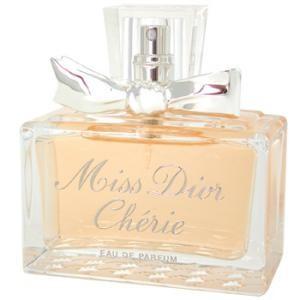 Mazliet par smaržu markām Christian Dior Viena no pasaules lielākajām un pazīstamākajām modes kompānijām, kura ar grezniem