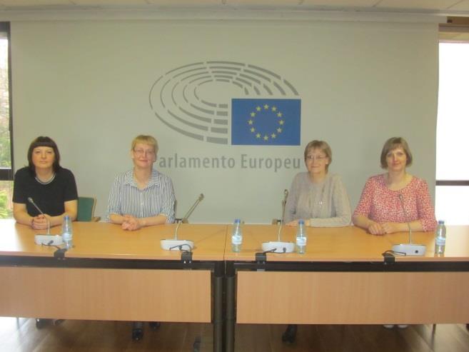 Tāpat jau vairākus gadus EDIC darbinieki organizē pieredzes apmaiņas vizītes uz EDIC citās ES valstīs. 2016.