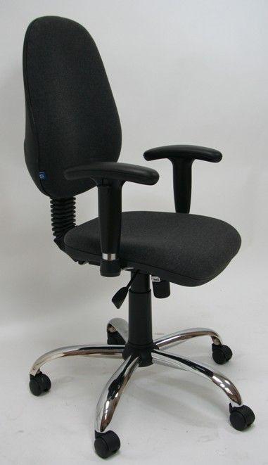 Krēsls Galant Krēsla platums - 46cm, Krēsla dziļums 44cm, Krēsla augstums 96-113cm, Krusts Hromēts, Mehānisms ar augstuma regulāciju. Mīksta atzveltne un sēžamā daļa.