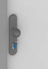 Galvenās slēdzenes bultas atbloķēšanas pārbaude Pagrieziet atslēgu bloķēšanas virzienā divus pilnus apgriezienus. Galvenās slēdzenes bultai līdz galam jāizvirzās.