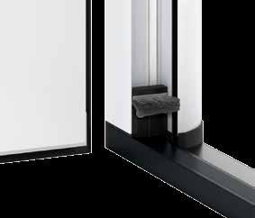 Konstrukcija Monolīta, 46 mm bieza tērauda durvju vērtne ar iekšpusē uzstādītu vērtnes profilu un biezās ieloces izpildījumu elegantam durvju izskatam Laba stabilitāte un siltumizolācija, pateicoties