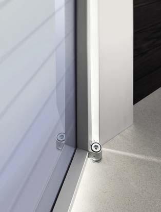 Veramās durvis Hinge doors Alumīnija rāmju durvis ir pieejamas arī veramo durvju versijā.