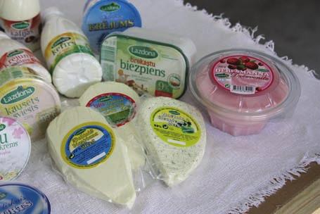 SIERI Cesvaines siers (nogatavināts 2, 4 vai 6 mēnešus), Holandes siers, Krievijas siers, Pikantais siers, Kūpinātais siers, Alpu siers, Siers ar zaļumiem, Mimolette siers u.c.