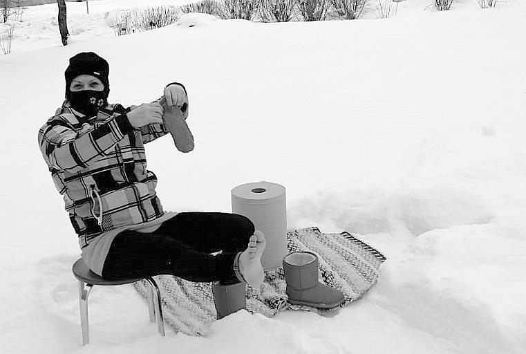 Izskanēja frāze, ka skrējiens sniegā varētu aizvietot rīta kafiju. Ko gan man te stāstīt, aicinu visus sniega skrējienu izbaudīt nākamgad, kad plānojam to organizēt vēlreiz!