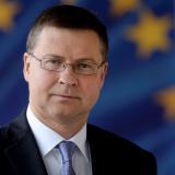 eu/ commission/commissioners/ 2019-2024/president_en Valdis Dombrovskis ir priekšsēdētājas izpildvietnieks, kurš