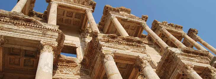 DÍA 10 ÉFESO - SIRINCE - KUSADASI ÉFESO es una de las ruinas más importantes del mundo occidental, que revela la grandeza del pasado greco romano.