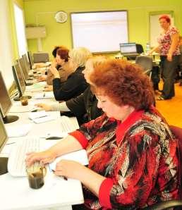 elektroniskā vide un e-pakalpojumi; sociālo mediju piedāvātās iespējas bibliotēku darbā; Latvijas mācības Eiropai - eiro ieviešana, emigrācijas un sociālās noslāņošanās riski, reformas, reģionālās