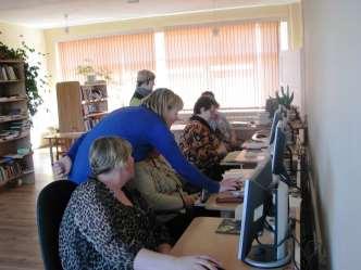 Audriņu pagasta bibliotēkā sadarbībā ar biedrību Gaismiņa tika organizētas datorapmācības Virtuālais piedzīvojums senioru grupai no pieciem cilvēkiem.