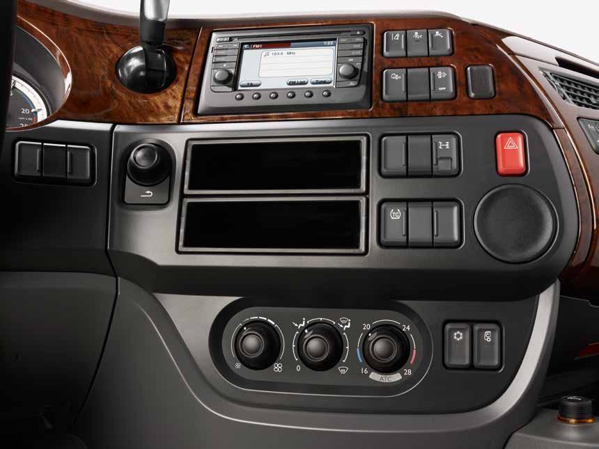 INFORMATĪVS DAF sistēma Driver Performance Assistant (DPA) palīdz vadītājam braukt iespējami ekonomiskāk.