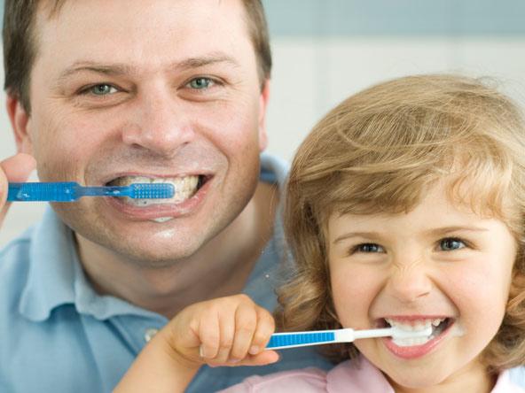 Ikdienas praksē joprojām bieži sastopos ar bērniem, kuriem pirmais kariozais zobs ir jau 2 gadu vecumā. Tas ir ļoti slikts rādītājs.