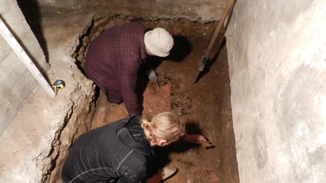 Arheoloģiskie izrakumi Rīgas pilī Aizvadītā gada 23.