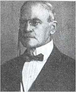 Reinis Cukurs (1866-1939) skolotājs. No 1883.-1887.g. mācījies Cimzes skolotāju seminārā Valkā. Bijis skolotājs Liepupē un Mazsalacā. Piedalījies 1905.g. kustībā, emigrējis, vadījis proģimnāziju Malajā.