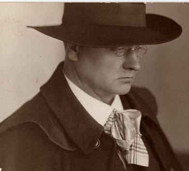 9.MARTS Dzejnieks Vilis Plūdonis (1874-1940). Visu mūžu strādājis par skolotāju. 1917.
