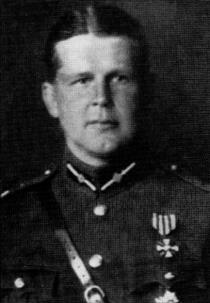 Paulis Roberts Hasmanis (1890-1979). Dzimis Lugažu pagasta Ķeizaros. Dienējis krievu armijā. Latvijas armijā brīvprātīgi iestājies 1918.g. 20.