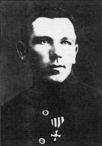 Miķelis Jansons (1897-1957). Bijis zemkopis Omuļu pagastā. Dienējis krievu armijā. Latvijas armijā iesaukts 1919.g. 28.