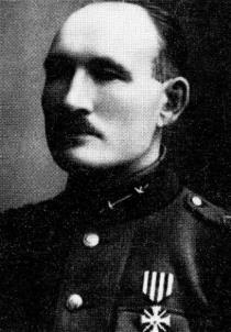 Reinholds Kažoks (1887-1941). Dienējis krievu armijā. Latvijas armijā iestājies brīvprātīgi 1919.g. 1.II, piedalījies kaujās pret lieliniekiem.