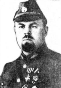 Alfrēds Prauliņš (1891-1942). Dzimis Zvārtavas pagastā. Dienējis krievu armijā, piedalījies Ziemassvētku kaujās. Latvijas armijā iestājies brīvprātīgi 1919.g. 5.