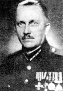 Valentīns Viktors Zerviņš (1897-1986). Dzimis Valkā, beidzis Valkas reālskolu. Latvijas armijā iesaukts 1919.g. 27.II, piedalījies kaujās Ziemeļvidzemē no Valkas līdz Vecgulbenei.